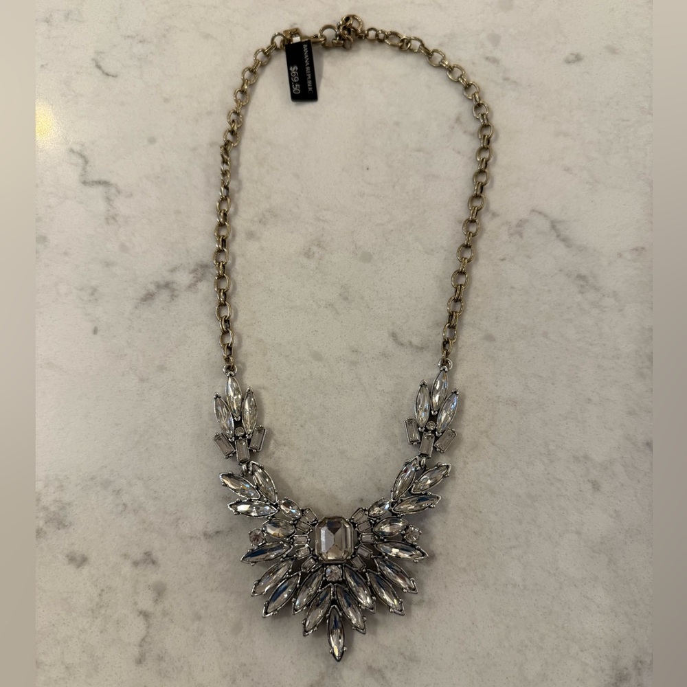 NWT - Banana Republic Vintage Inspired Crystal Statement Necklace